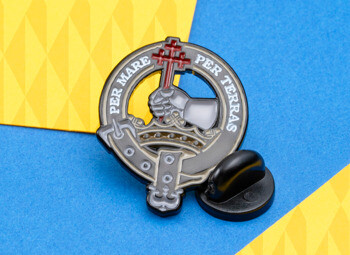 Enamel lapel pin featuring a hand holding a cross inside a buckled strap with the text Per Mare Per Terras.